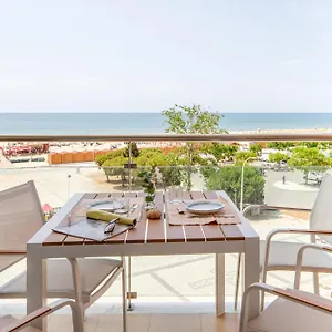 Frente Al Mar: Luz Y Aire Puro. Apartamento
